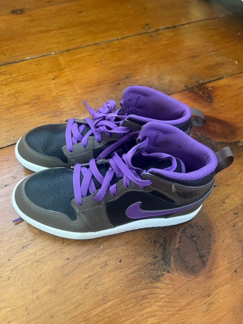 Jordan Kids High-Top Sneakers in Black, Brown & Purple